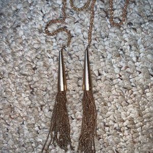 Kendra Scott Jewelry - Kendra Scott tassel rose gold necklace Kendra Scott Jewelry - Kendra Scott tassel rose gold necklace